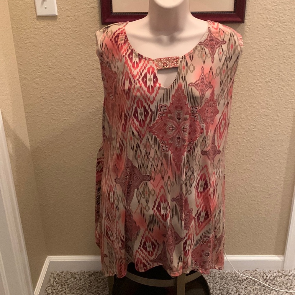Avenue Coral and Cream Patterned Sleeveless Tunic